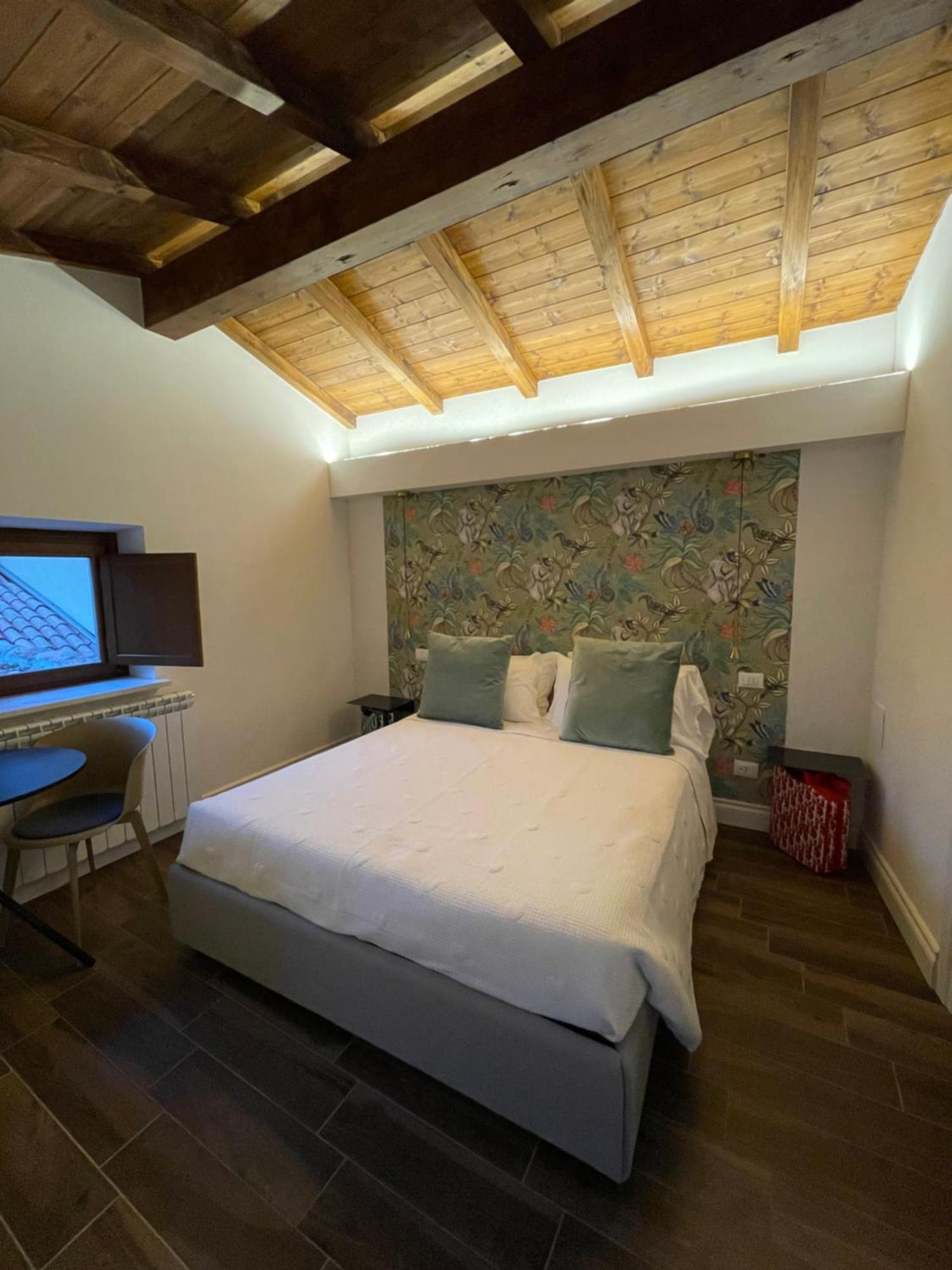 Ginevra Boutique Rooms LʼAquila Extérieur photo